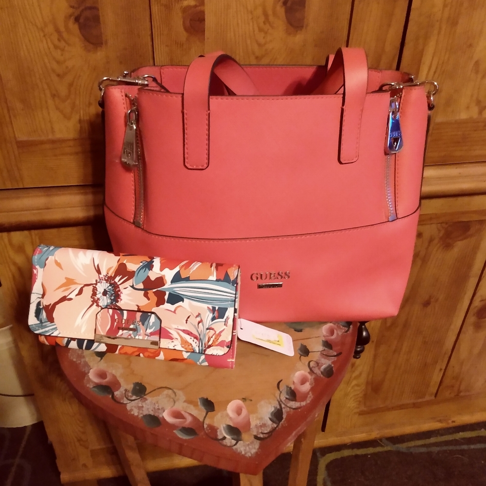 Guess purse and wallet